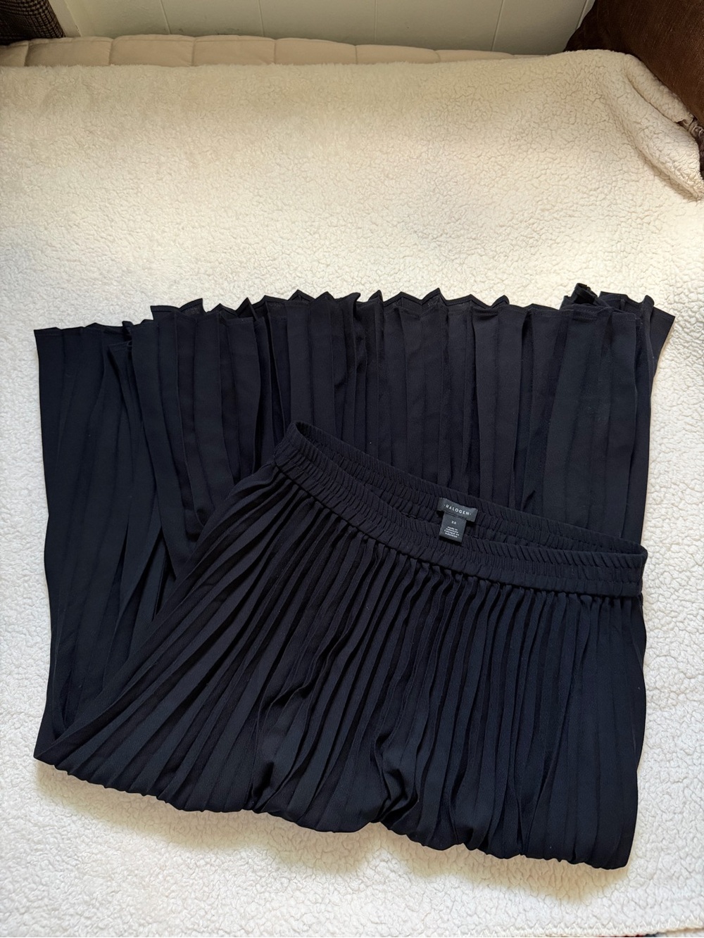 Halogen Black Pleated Skirt